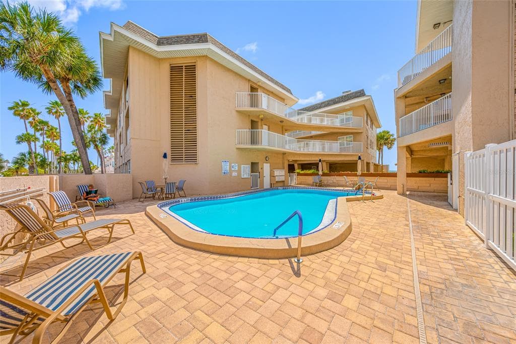 3100 GULF BOULEVARD 132 photo 3