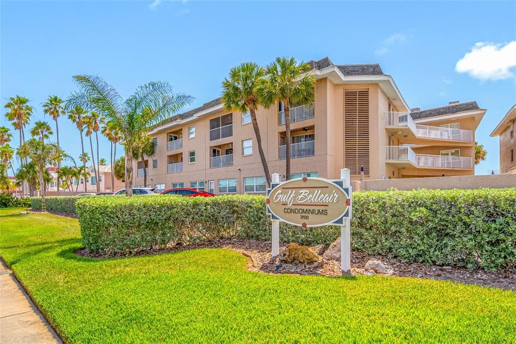 3100 GULF BOULEVARD 132 photo 1