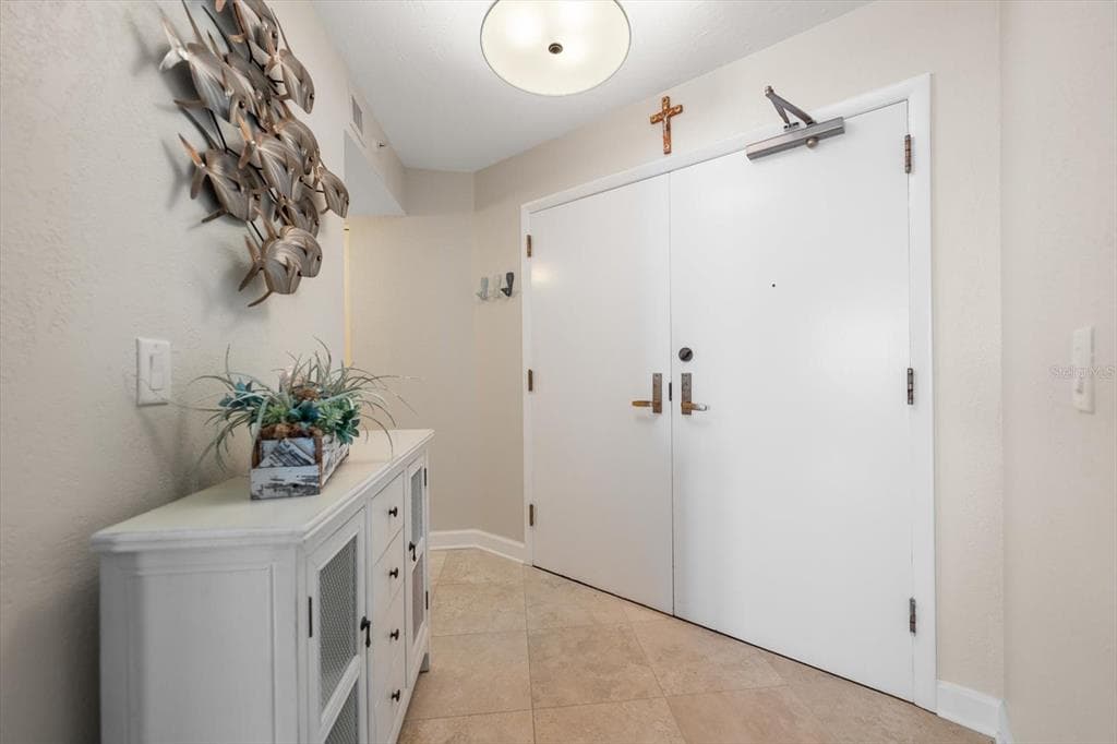 1660 GULF BOULEVARD 403 photo 16