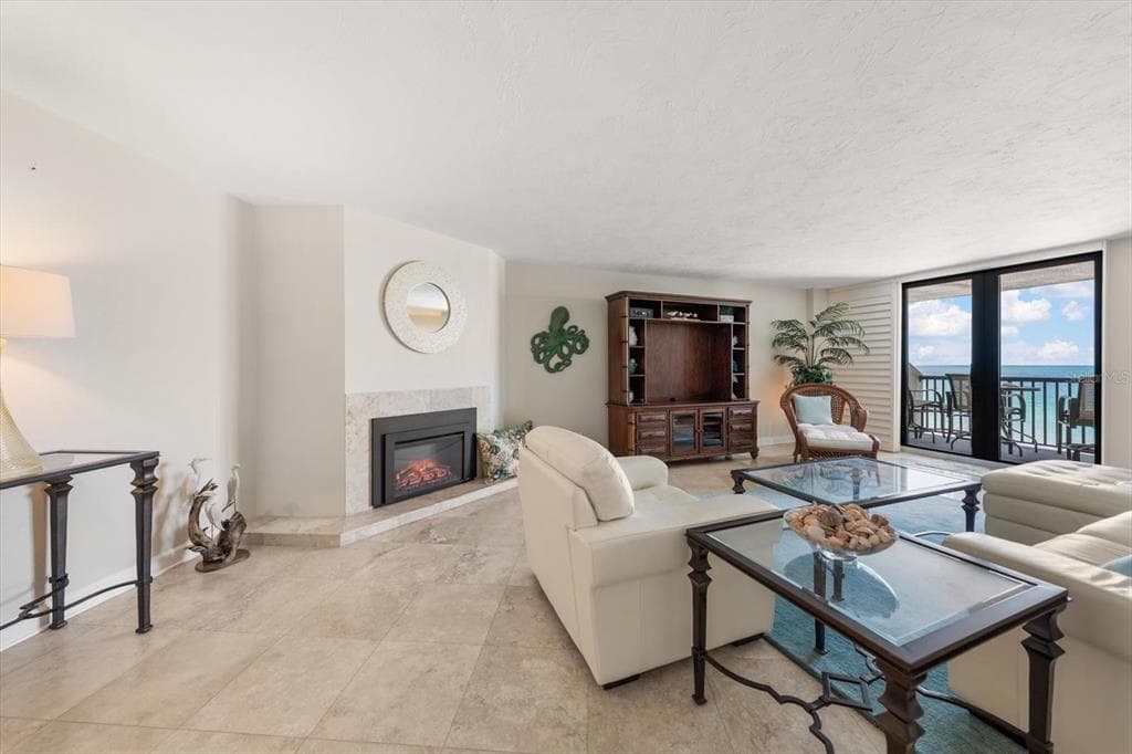 1660 GULF BOULEVARD 403 photo 9
