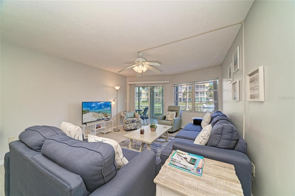 1257 S PORTOFINO DRIVE 104 photo 22
