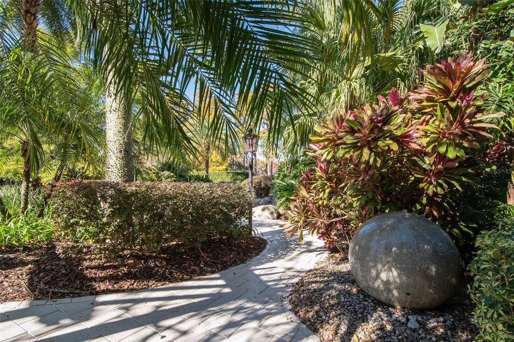 9349 TIBET POINTE CIRCLE photo 7