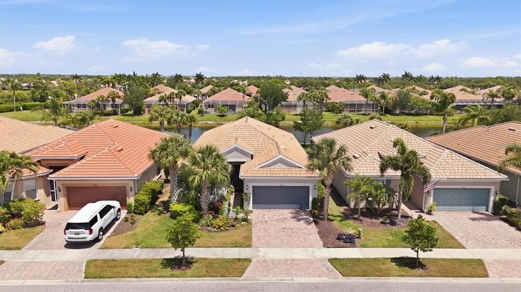 19454 RIZZUTO STREET photo 1