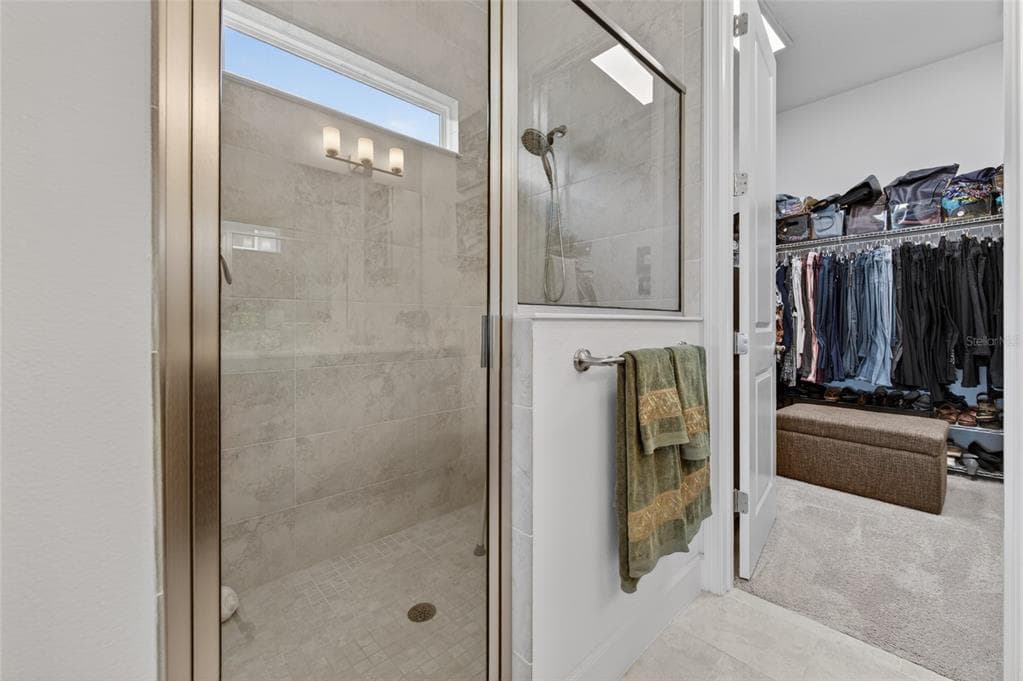 125 MOSAIC BOULEVARD photo 17