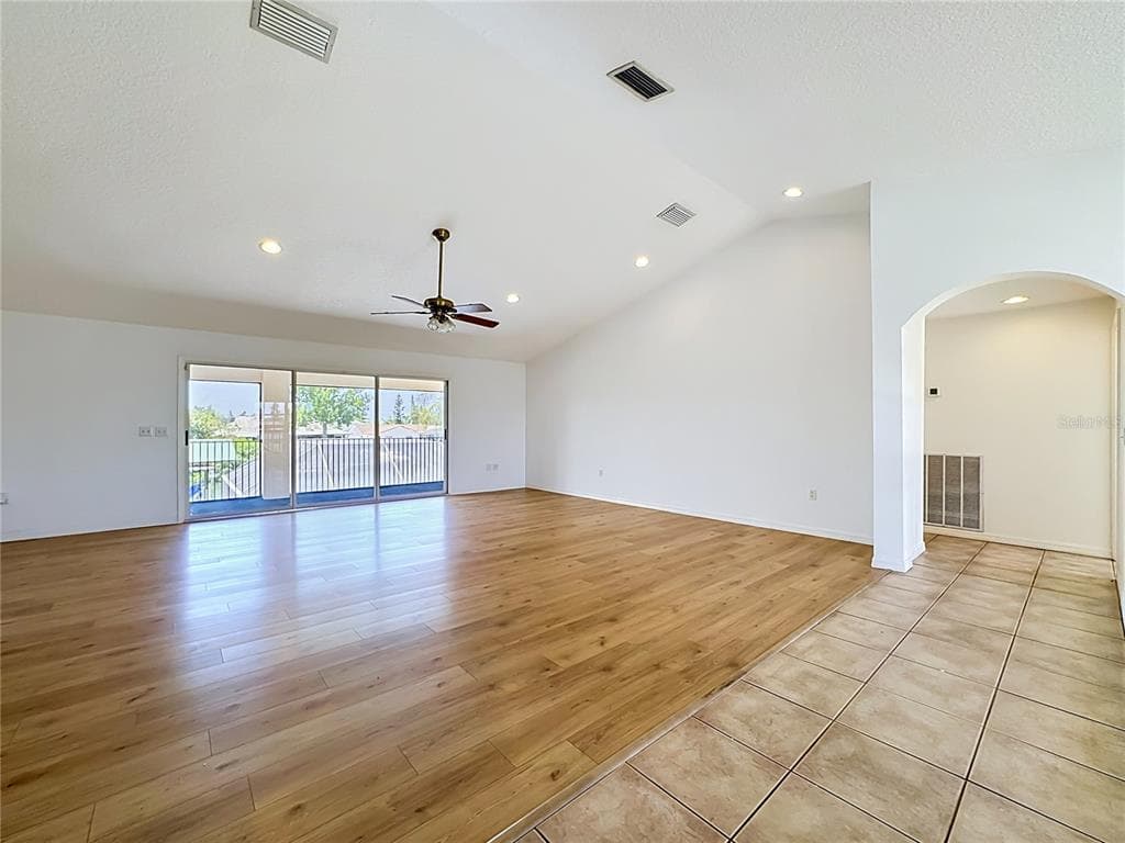624 KINGSTON COURT photo 16