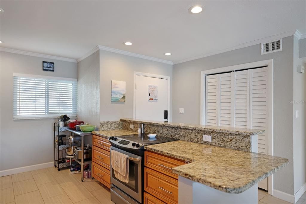 400 LARBOARD WAY 103 photo 6
