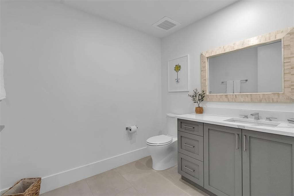 1035 SEASIDE DRIVE 308 photo 13