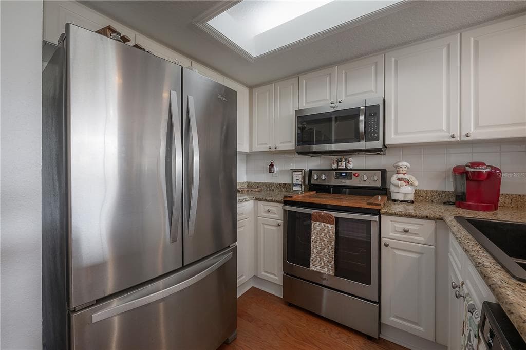 119 BRENT CIRCLE photo 24