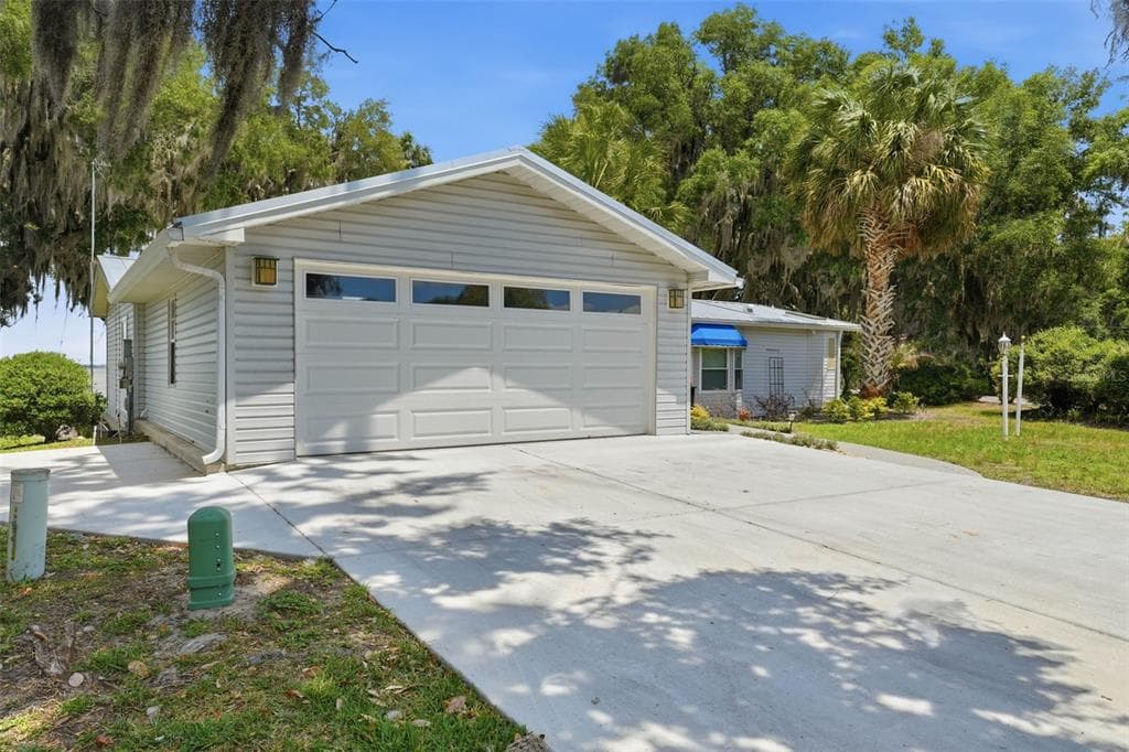 119 LAKE SHORE CIRCLE 3