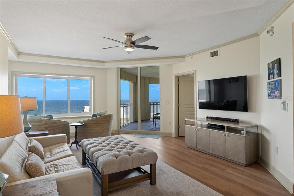 200 OCEAN CREST DRIVE 713 photo 7