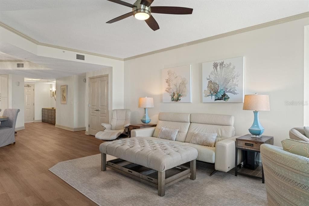 200 OCEAN CREST DRIVE 713 photo 8