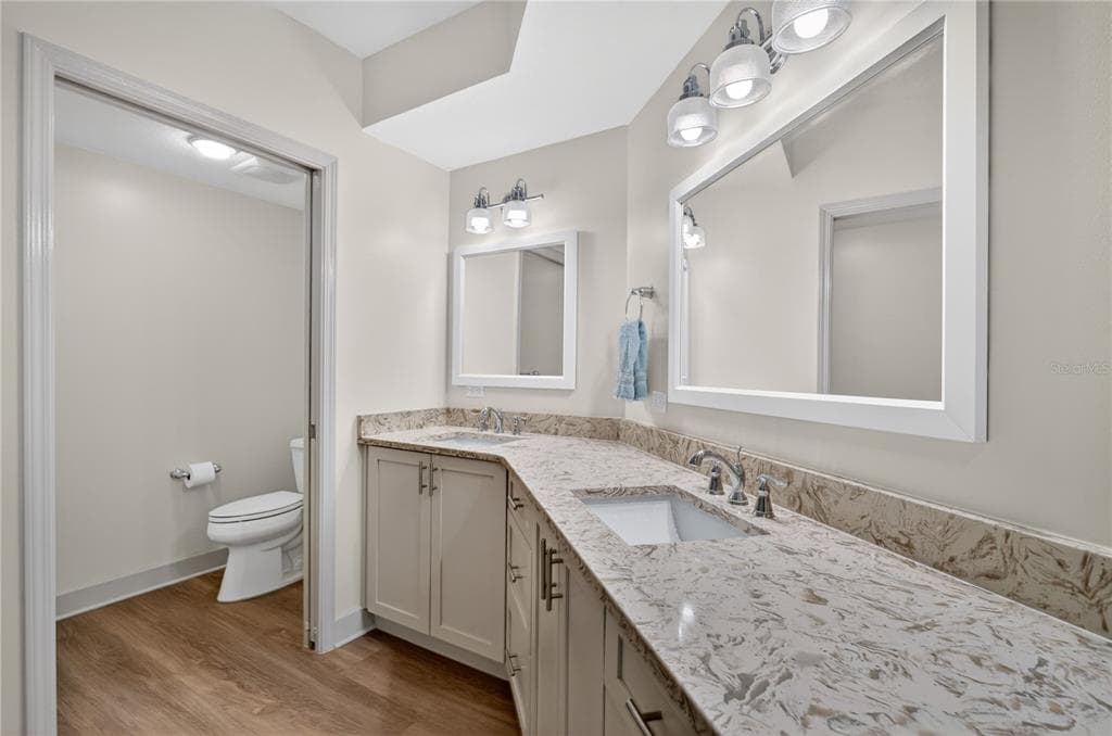 200 OCEAN CREST DRIVE 713 photo 25