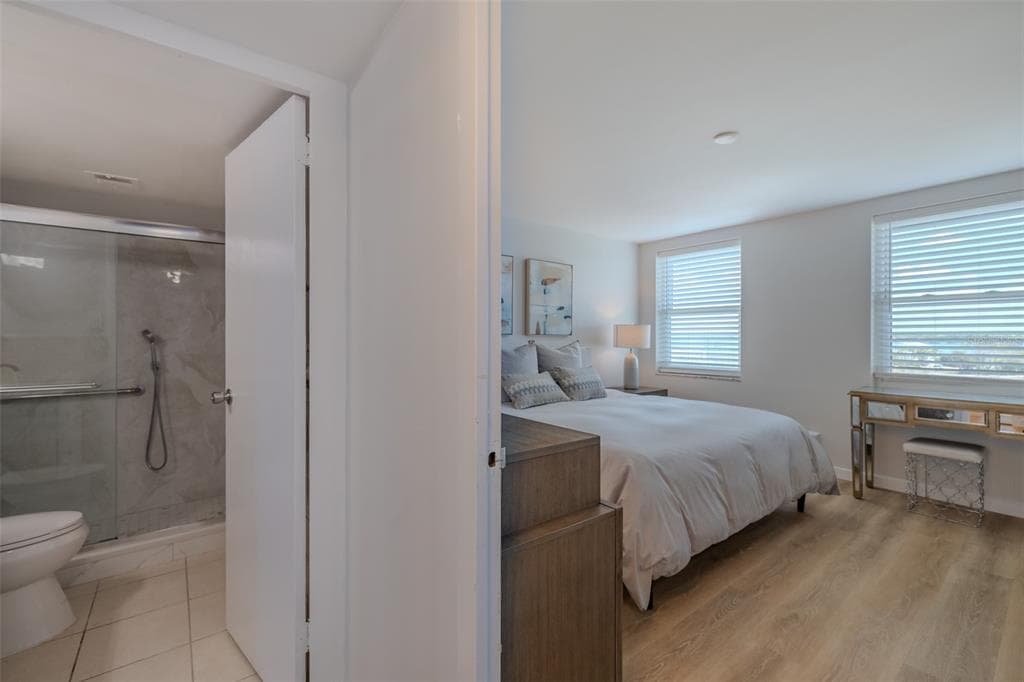10355 PARADISE BOULEVARD 511 photo 23