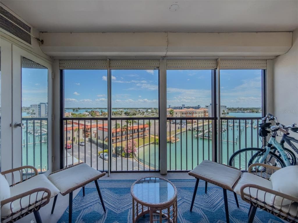 10355 PARADISE BOULEVARD 511 photo 1
