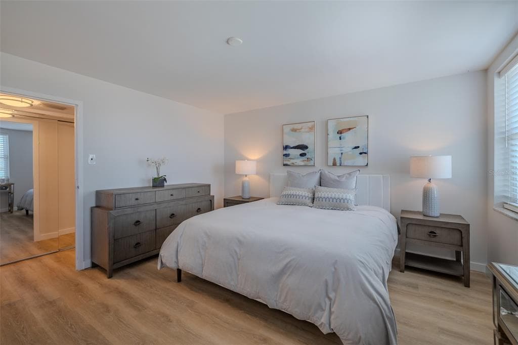 10355 PARADISE BOULEVARD 511 photo 21