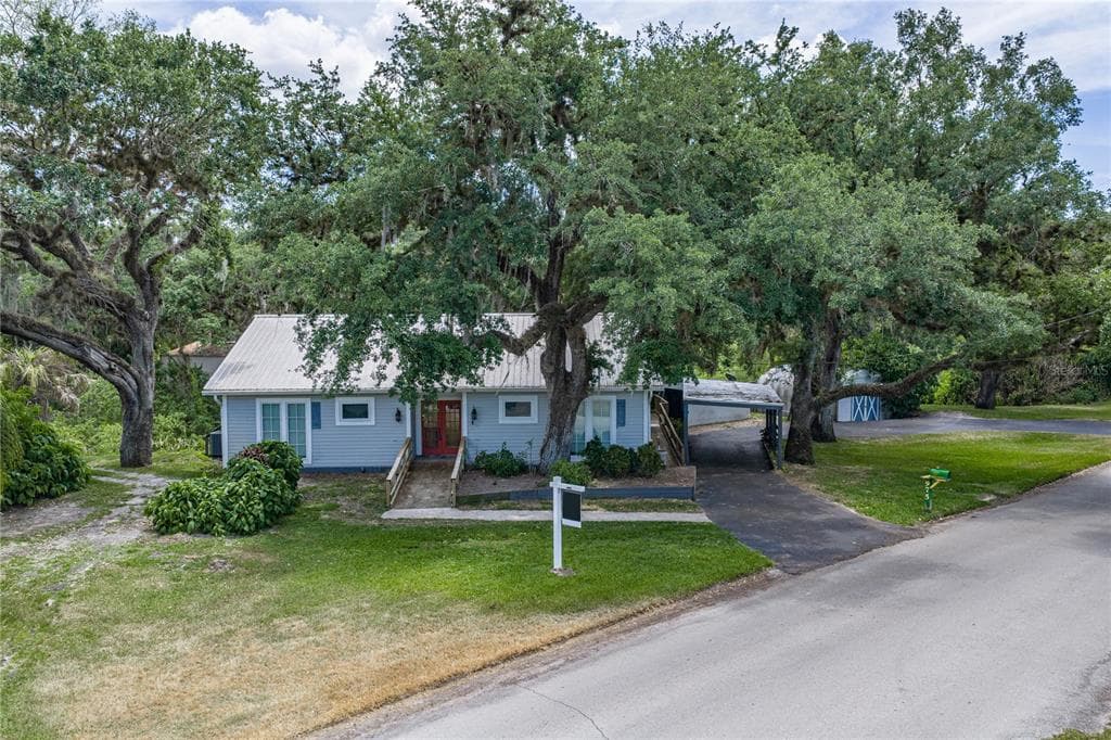 975 CALOOSA ESTATES DRIVE photo 4