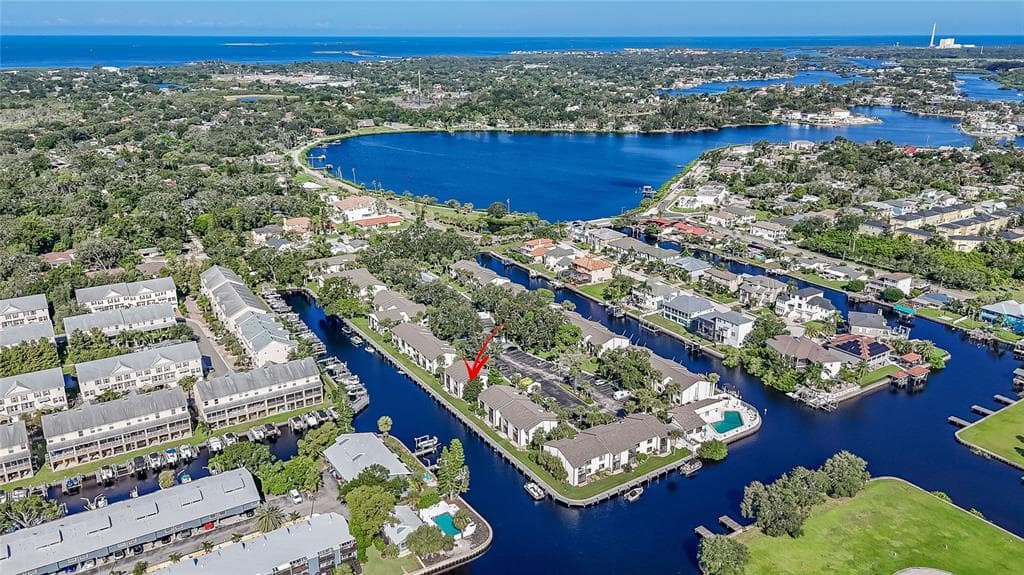 372 MOORINGS COVE DRIVE 372 photo 6