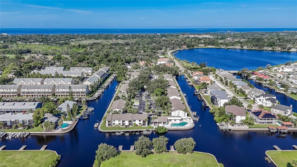372 MOORINGS COVE DRIVE 372 photo 8