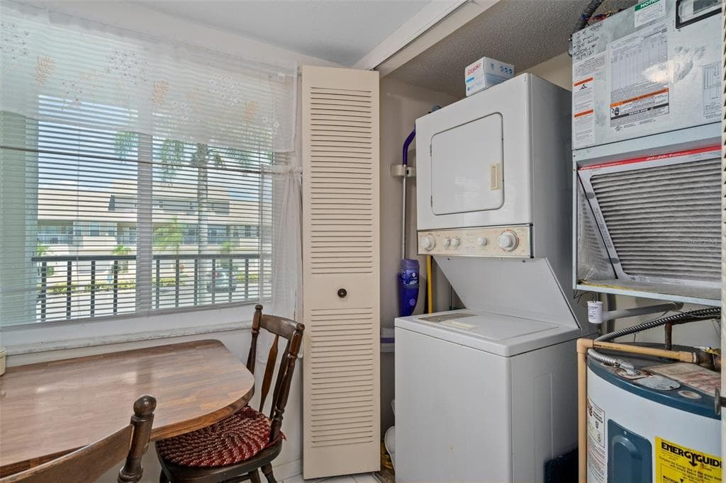 8211 BRENT STREET 816 photo 19