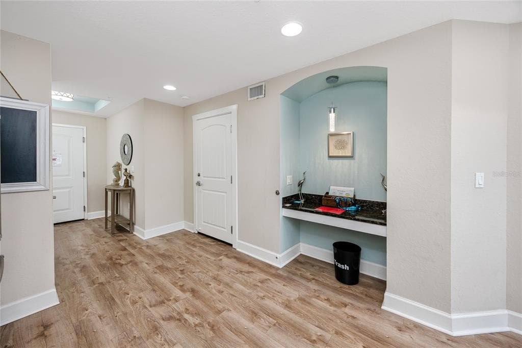 399 2ND STREET 718 photo 12