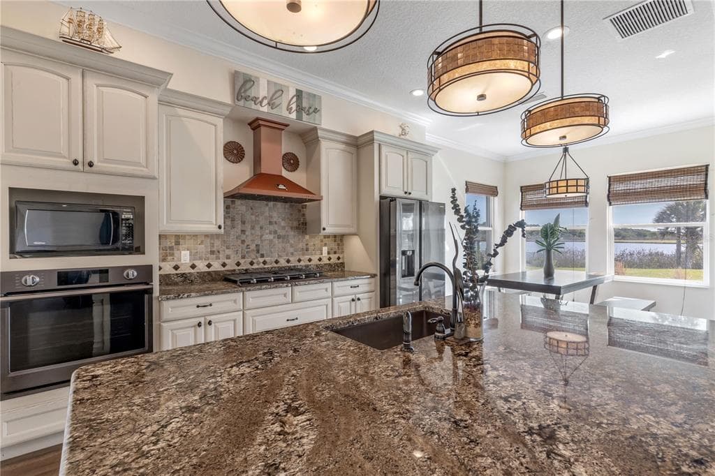 2185 TURNBULL BAY ROAD photo 17
