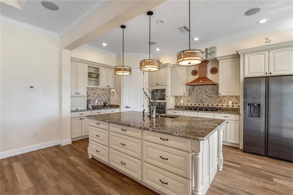 2185 TURNBULL BAY ROAD photo 14