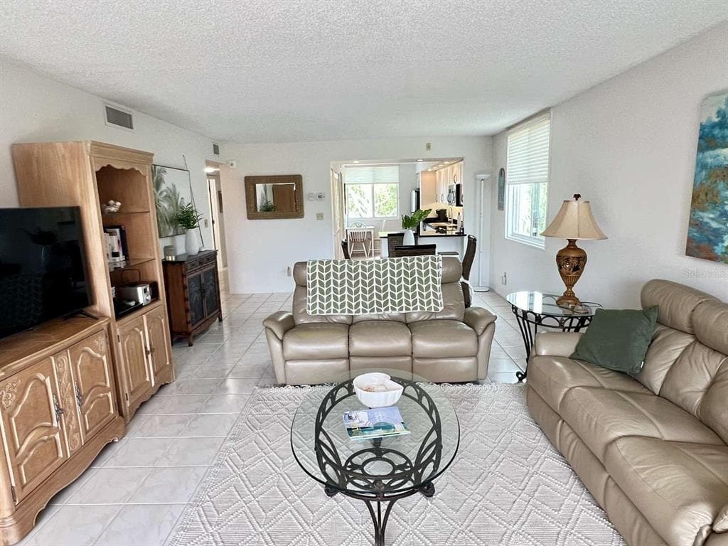 843 BAYPORT WAY 843 photo 6