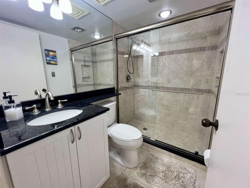 843 BAYPORT WAY 843 photo 16