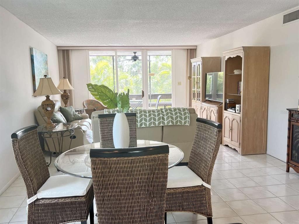 843 BAYPORT WAY 843 photo 5