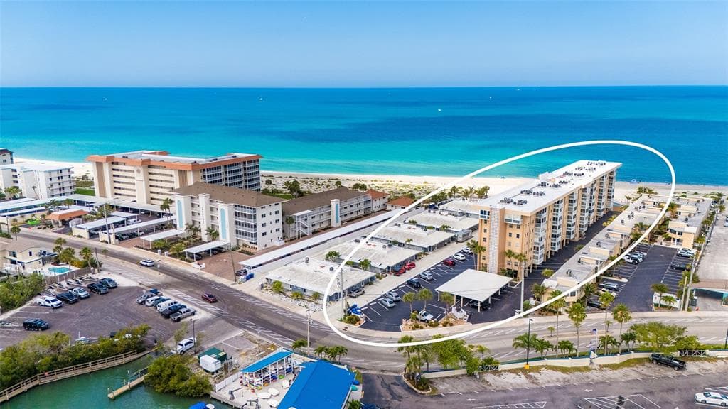 1255 TARPON CENTER DRIVE 406 photo 3