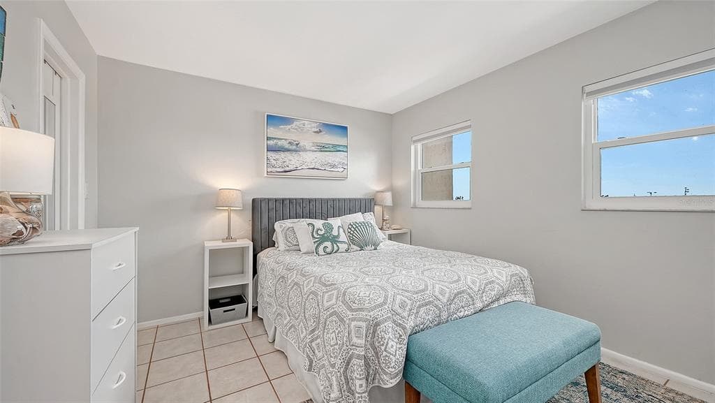 1255 TARPON CENTER DRIVE 406 photo 24