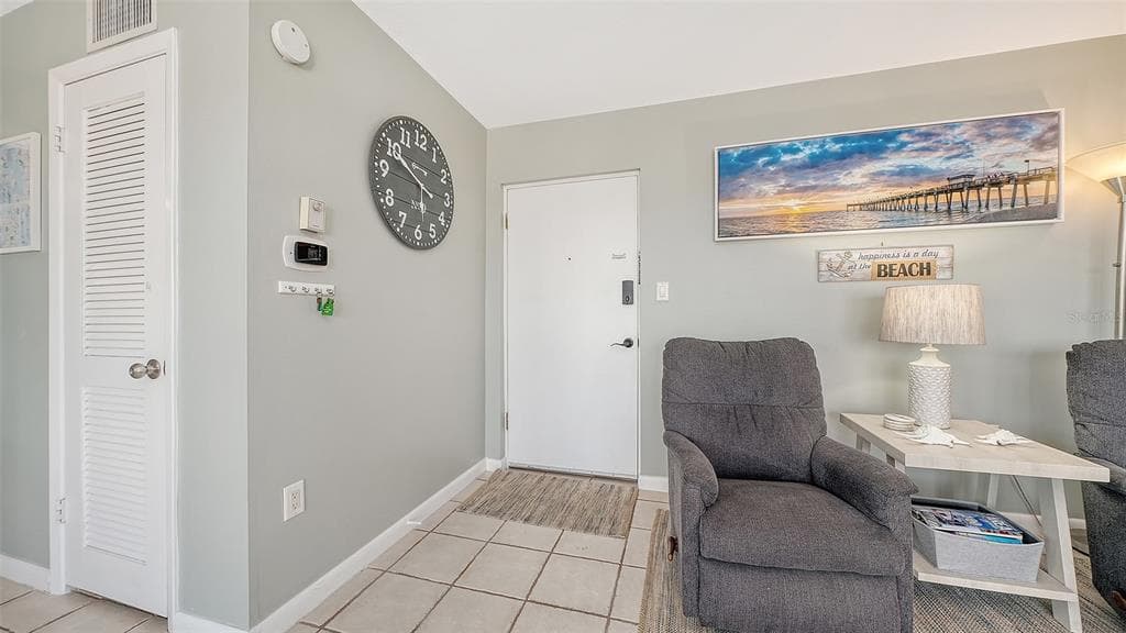 1255 TARPON CENTER DRIVE 406 photo 8
