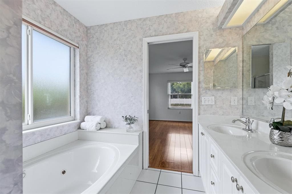 2404 50TH DRIVE E photo 25