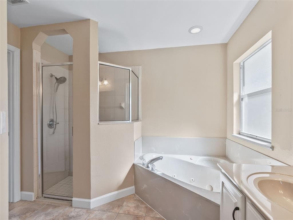 214 FISHER RUN photo 23