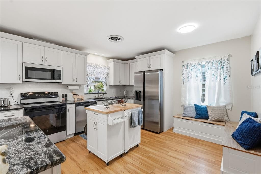 179 E CANAL DRIVE photo 13