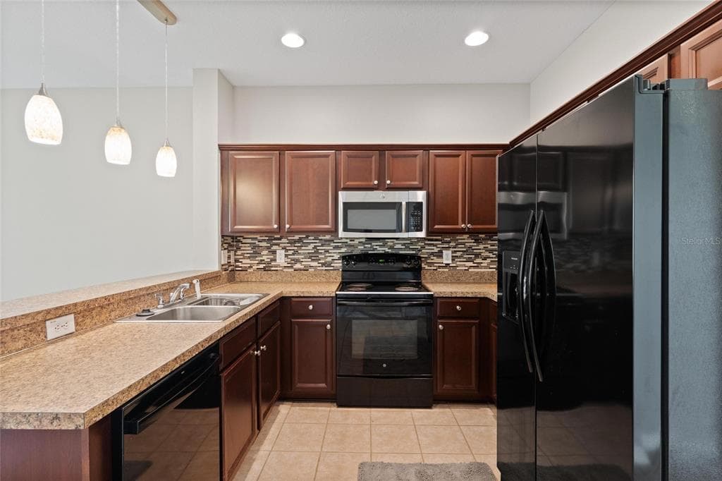 6981 TOWERING SPRUCE DRIVE photo 8