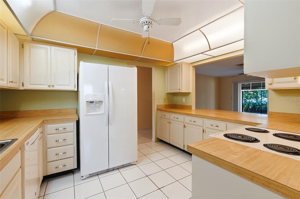 1027 BLUEWATER DRIVE photo 13