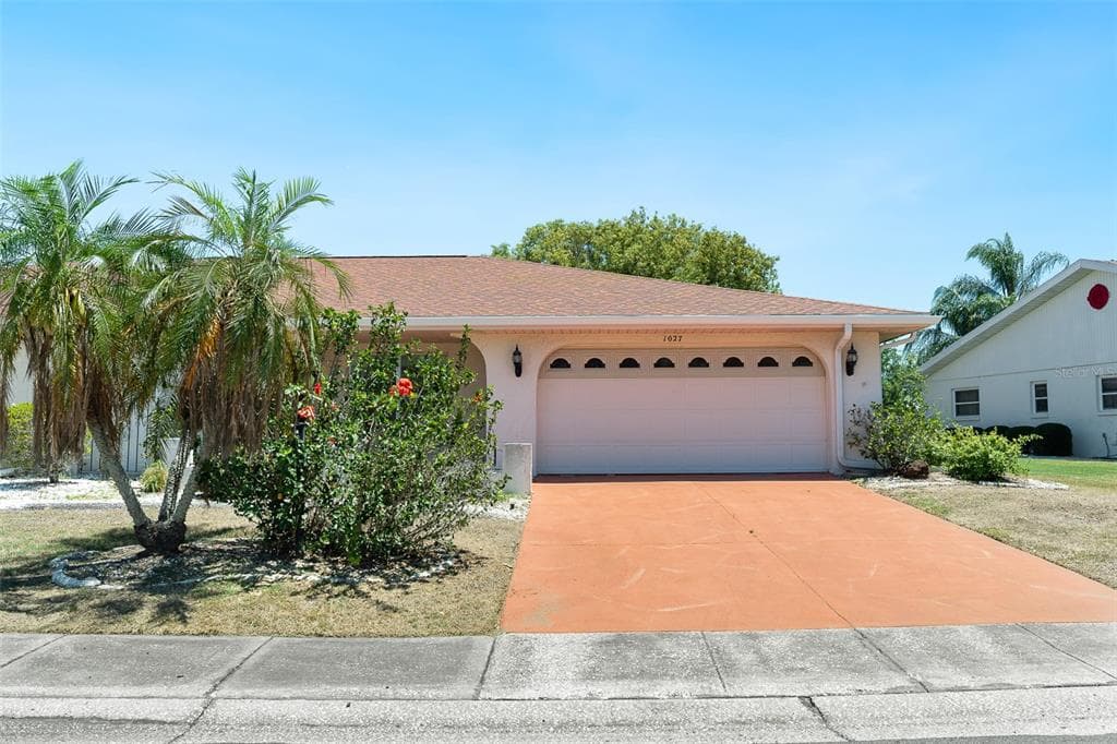 1027 BLUEWATER DRIVE photo 5