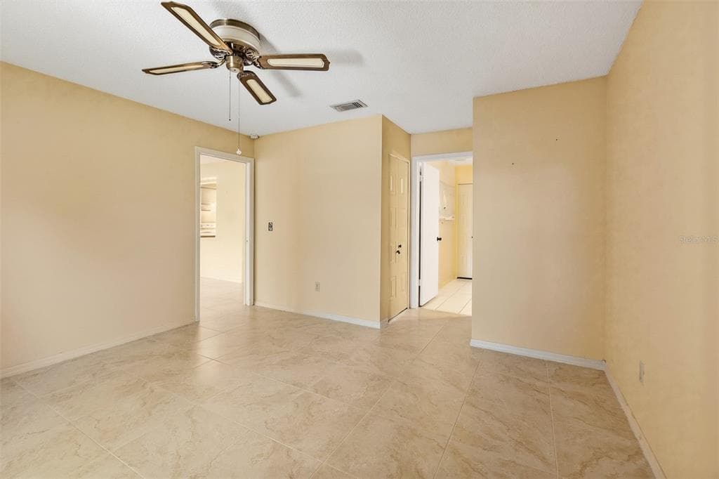 1027 BLUEWATER DRIVE photo 20