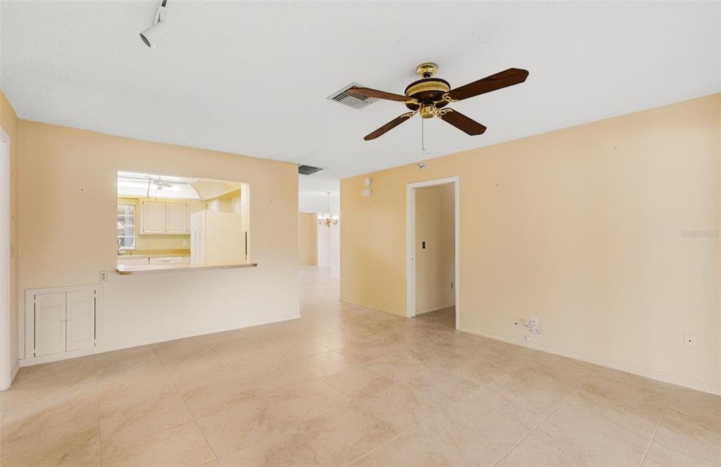 1027 BLUEWATER DRIVE photo 18