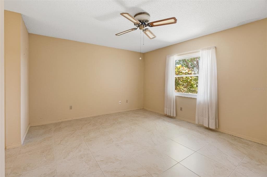 1027 BLUEWATER DRIVE photo 19