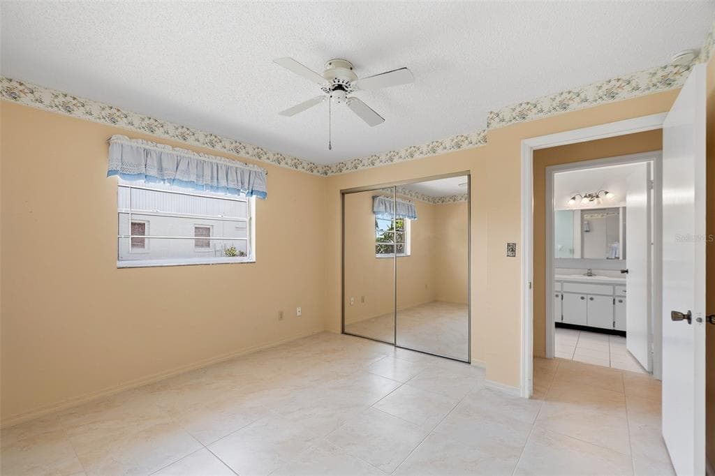 1027 BLUEWATER DRIVE photo 25