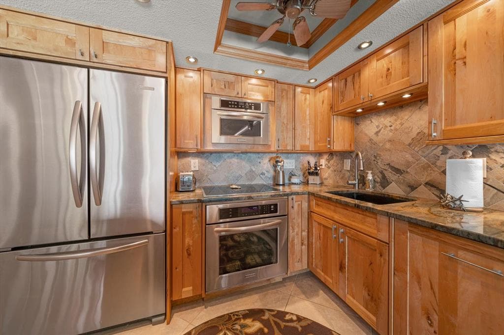 506 GULF BOULEVARD 201 photo 6