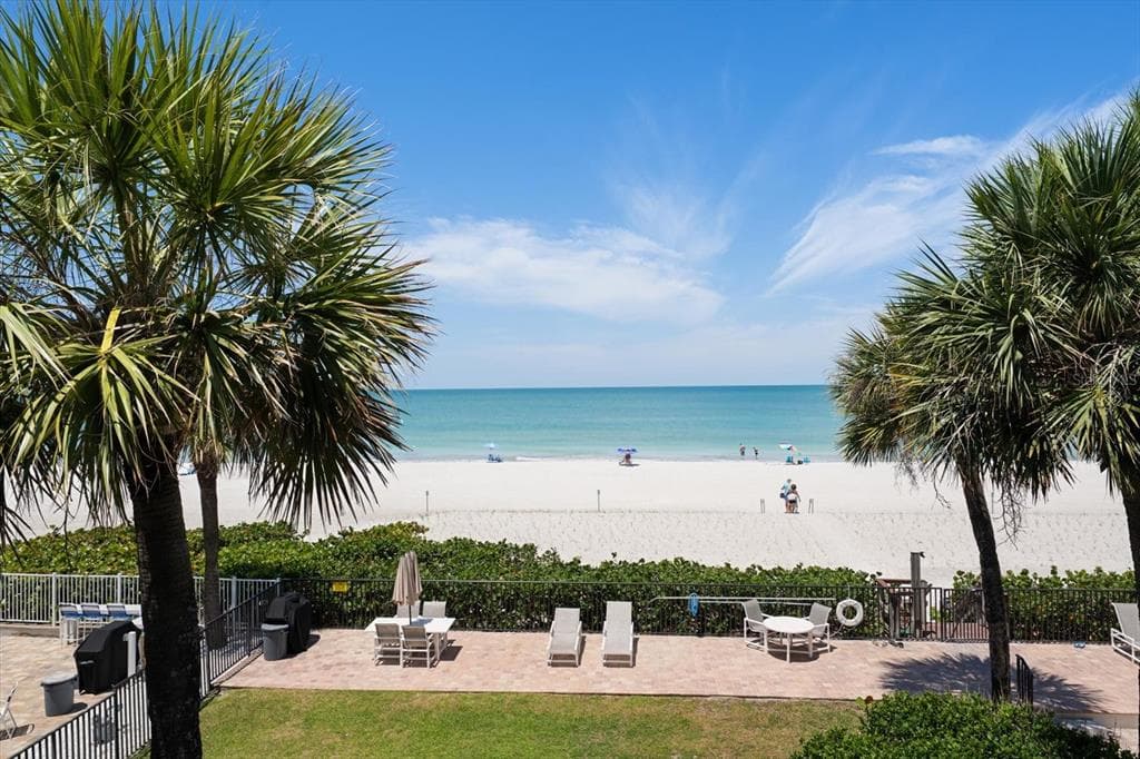 506 GULF BOULEVARD 201 photo 22