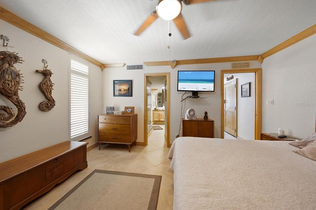 506 GULF BOULEVARD 201 photo 21