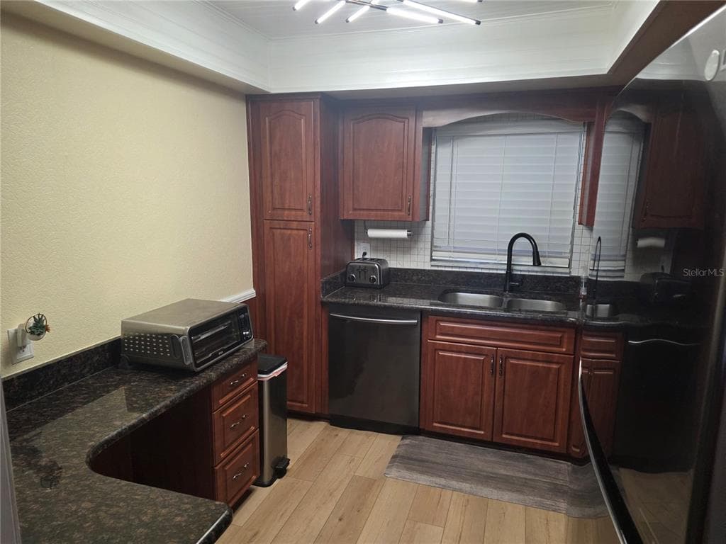 5130 BRITTANY DRIVE S 604 photo 6