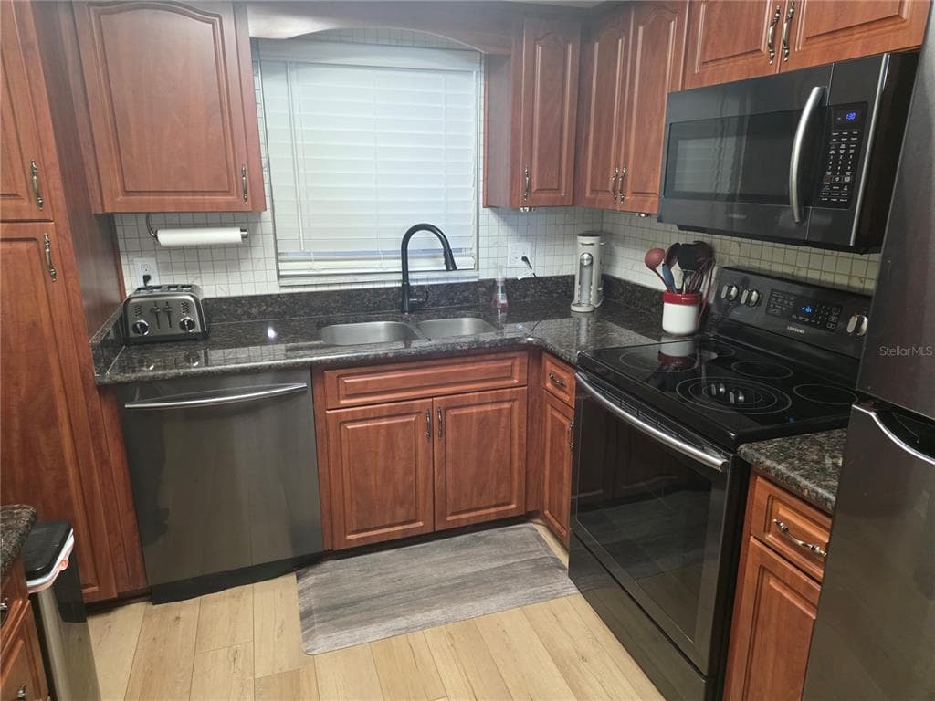 5130 BRITTANY DRIVE S 604 photo 5