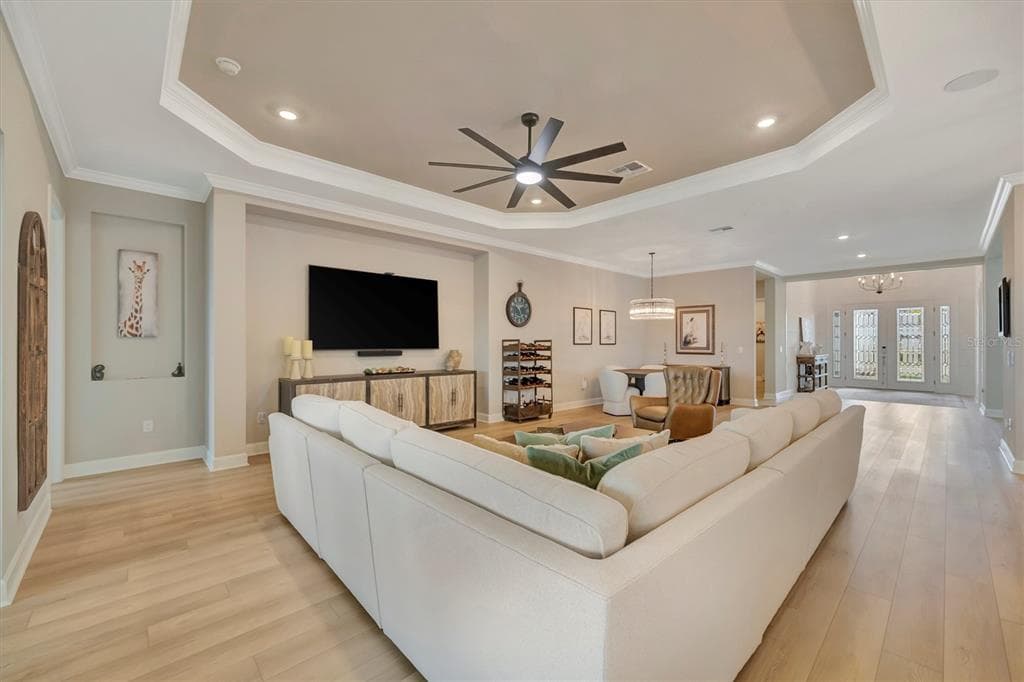 5419 ORSELLO STREET photo 14