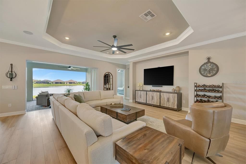 5419 ORSELLO STREET photo 4