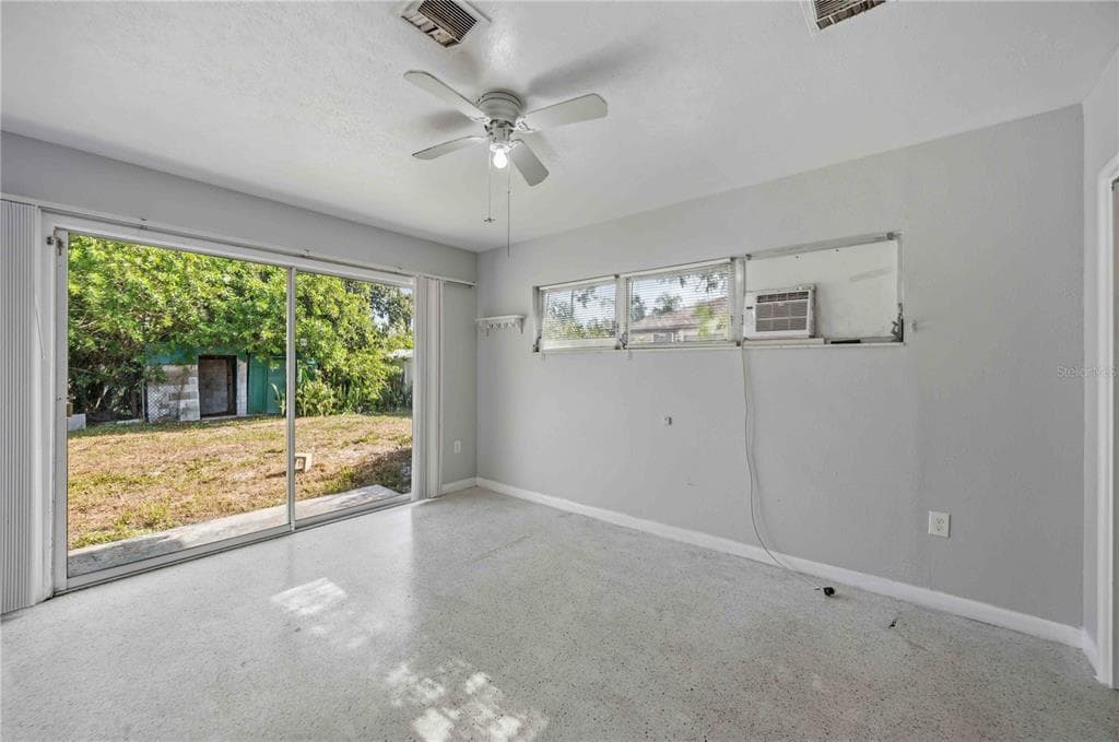 12308 URBINO STREET photo 10